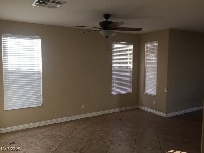 Building Photo - 2513 Birds Nest Cactus Ct