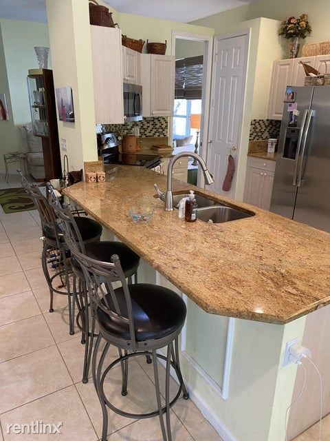 Foto principal - 3 br, 2 bath House - 7290 Southport Dr