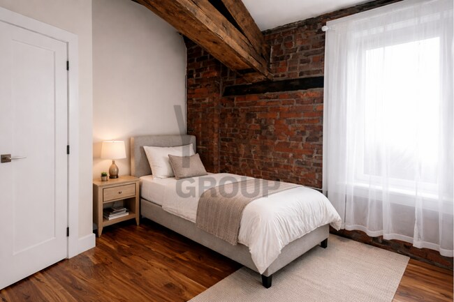 Photo du bâtiment - 85 King St E