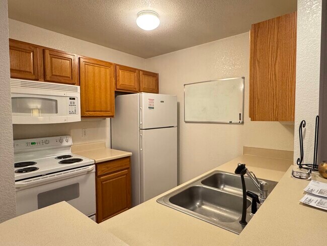 Building Photo - 108 W 1230 N St