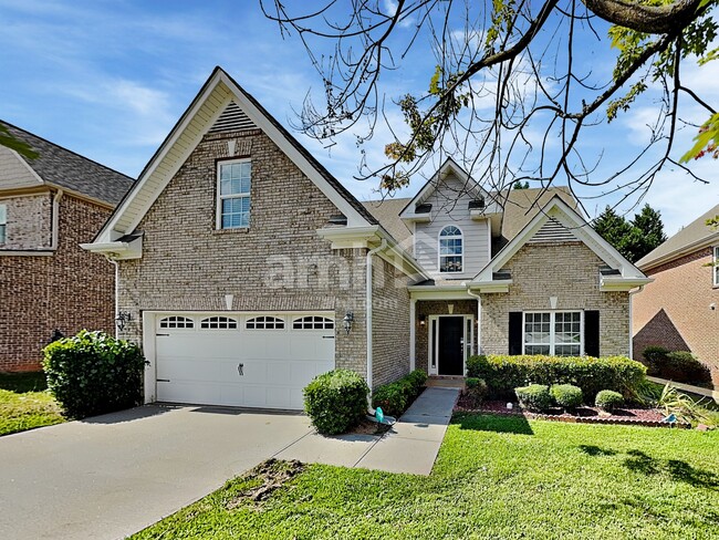 Building Photo - 907 Yancey Ct