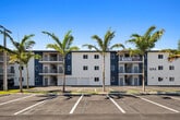 Foto principal - 1295 W 69th St
