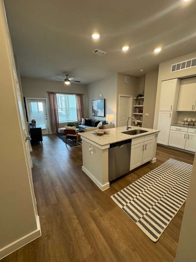 Building Photo - 1123 TX-289 BUS