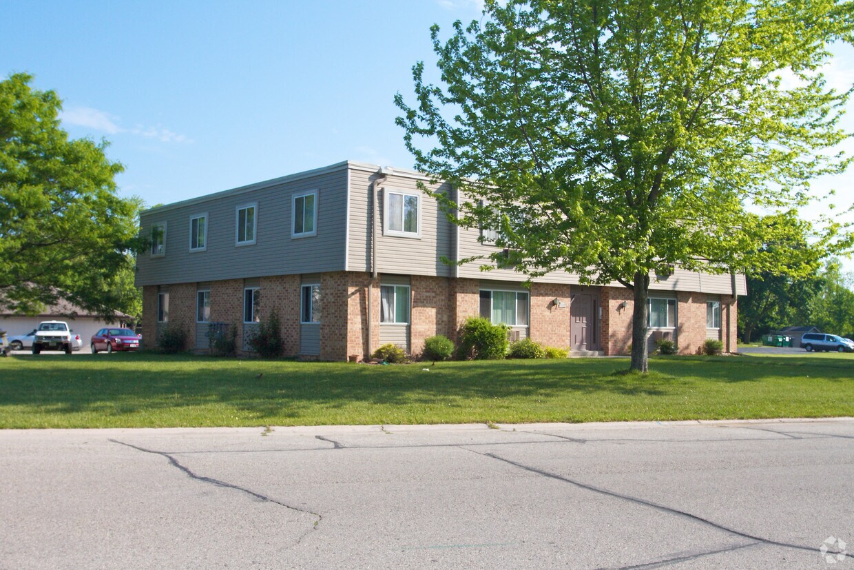 Primary Photo - N133 W15522 Francese Dr