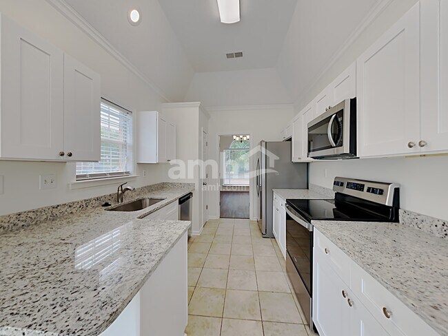 Foto del edificio - 5376 Milton Ridge Dr