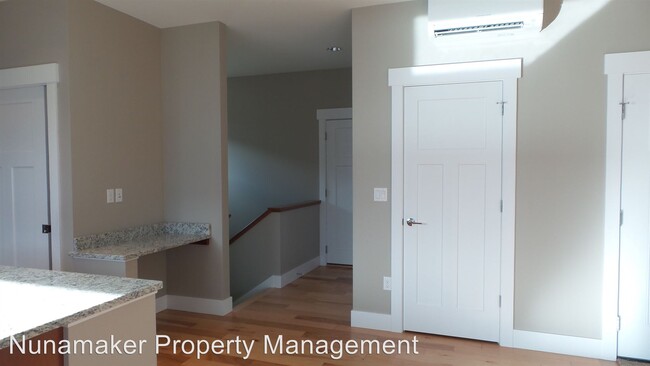 Building Photo - 2 br, 2.5 bath House - 116 Ingram Place