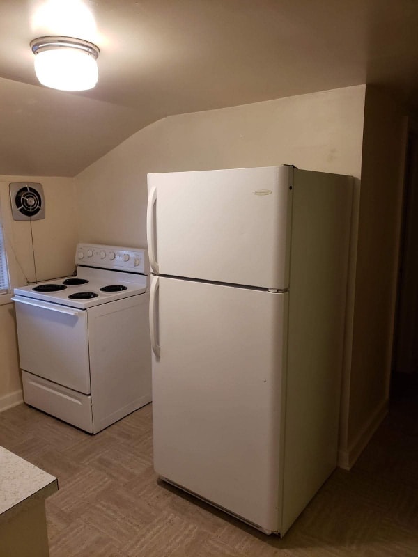 Building Photo - 531 Linden Dr