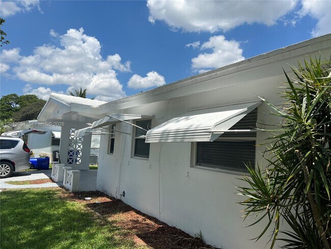 Foto del edificio - 145 NW 41st Ct