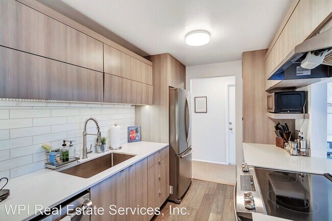 Building Photo - 2 br, 2 bath House - 3440 25th Ave W, Unit...
