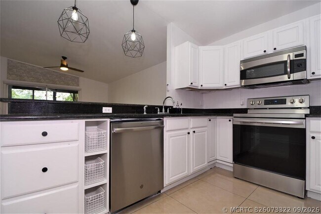 Foto del edificio - 514 Woodgate Cir