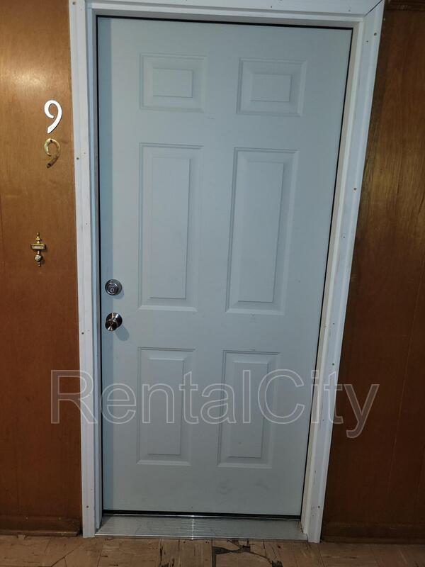 110 E 7th St, Caruthersville, MO 63830 House Rental in Caruthersville, MO