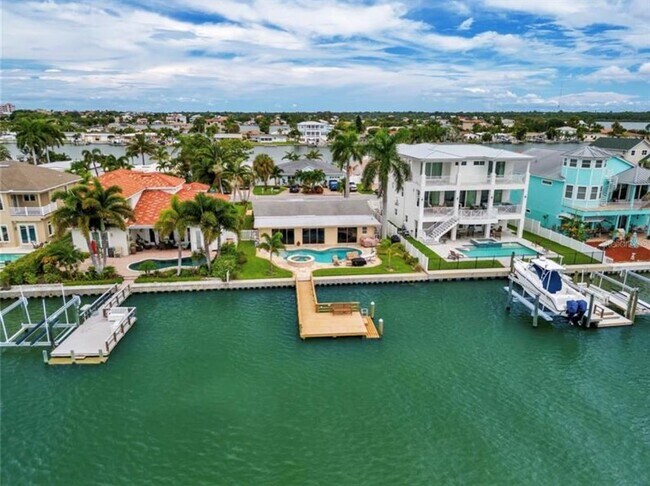 Building Photo - 17059 Dolphin Dr