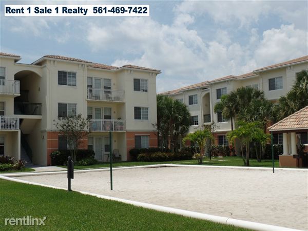Building Photo - 9901 Baywinds Dr