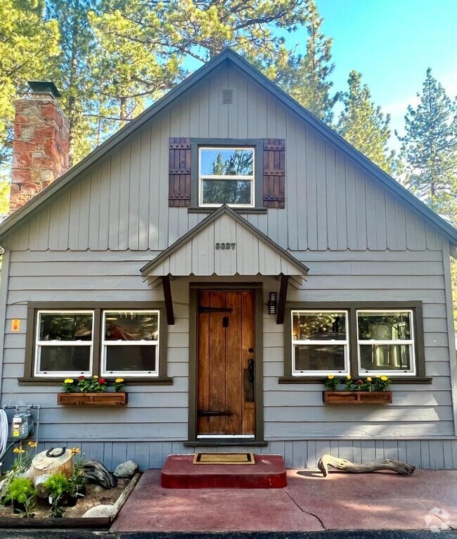 Building Photo - 3327 Fir Ave