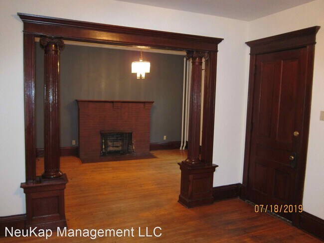 Building Photo - 2443 N Pierce St