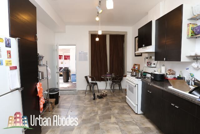 Foto del edificio - 1118 N Ashland Ave