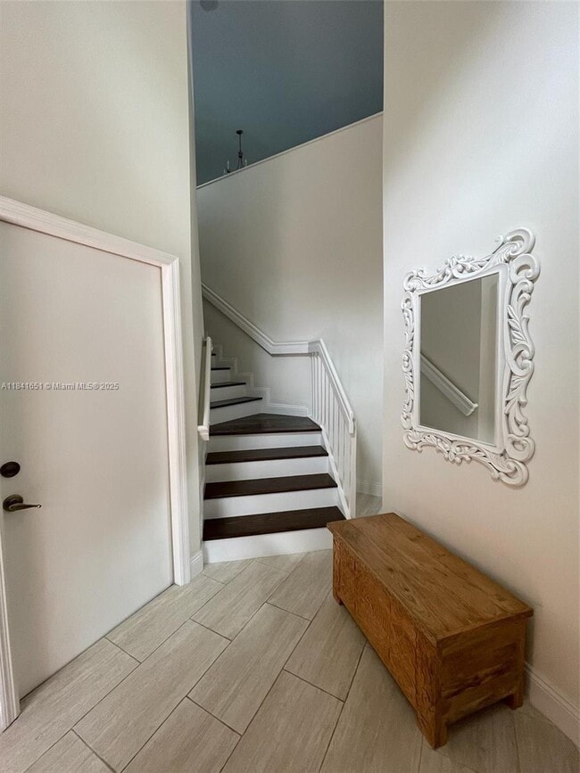 Foto del edificio - 14725 Balgowan Rd