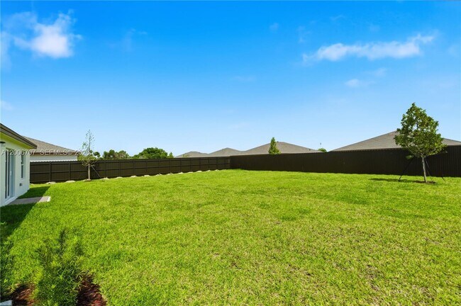 Foto del edificio - 17435 SW 285th St
