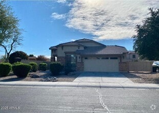Building Photo - 3323 E Roadrunner Dr