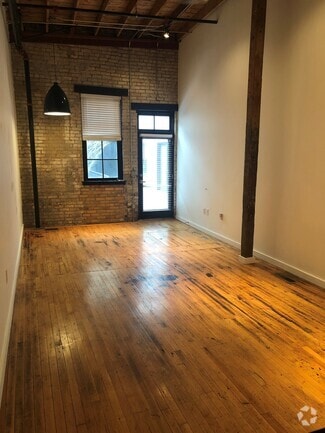Building Photo - 346 Pierpont Ave