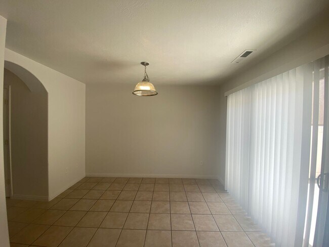 Foto del edificio - Woodbridge #48!! 3 Bed 2.5 Bath Home!