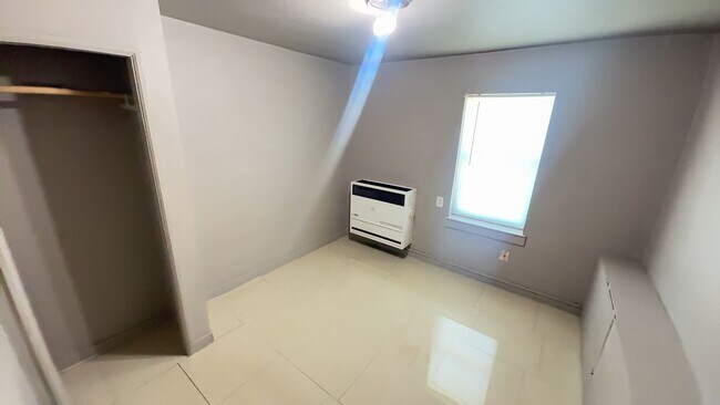 Foto del edificio - 171 SW C St