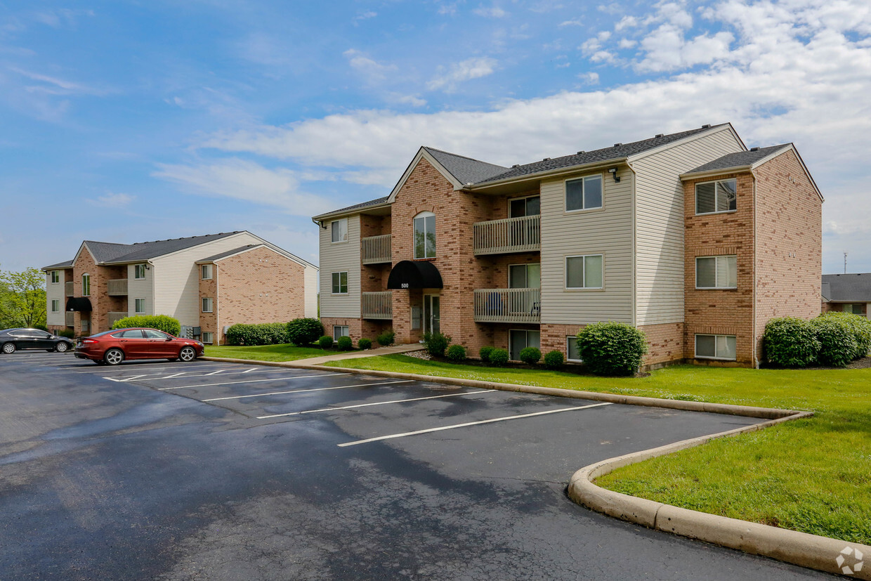 Foto principal - Deerfield Crossing Apartments