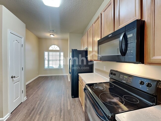 Building Photo - 6521 Skyler Jean Dr