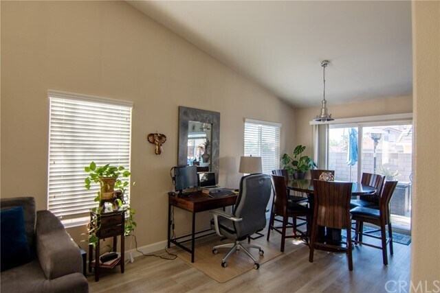 Foto del edificio - 1407 Hawkcrest Dr