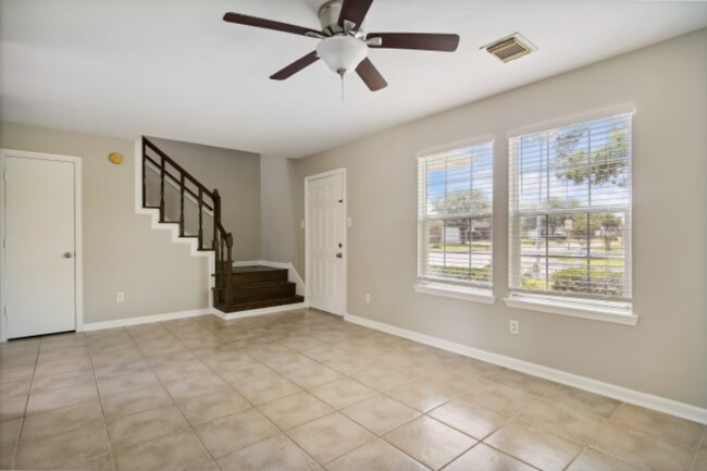 Foto del edificio - 6103 Elton Knolls St