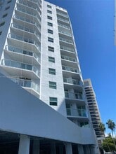Building Photo - 5880 Collins Ave