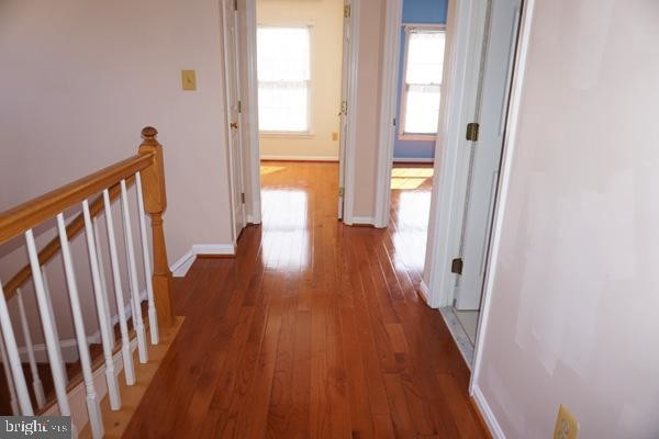 Foto del edificio - 9400 Regency Crest Dr