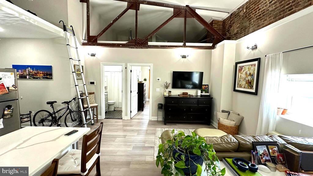Foto principal - 344-50 Conarroe St
