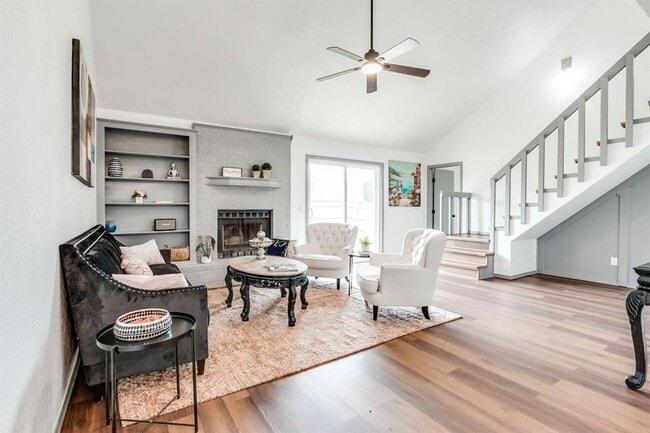 Foto del edificio - 8321 Breezewood Dr