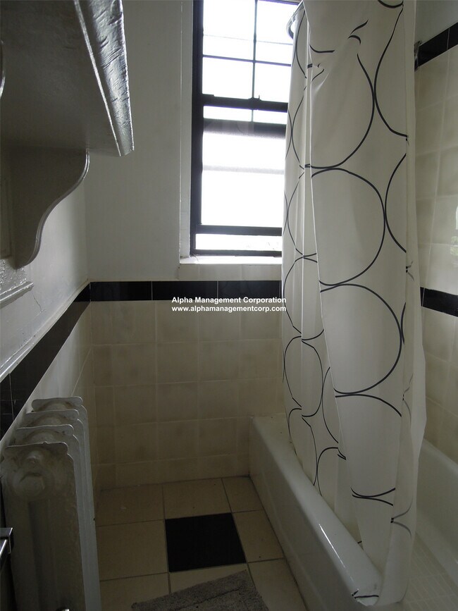 Foto del edificio - 204 Hemenway St