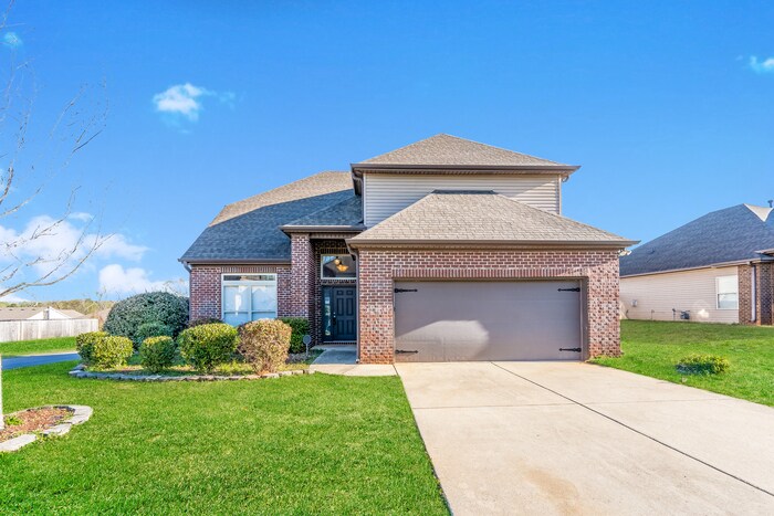 Primary Photo - Stunning 4 Bedroom Home!