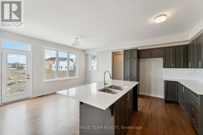 Building Photo - 172 Conservancy Dr