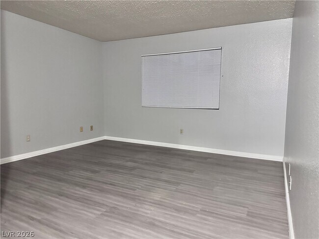 Foto del edificio - 8413 Dunphy Ct