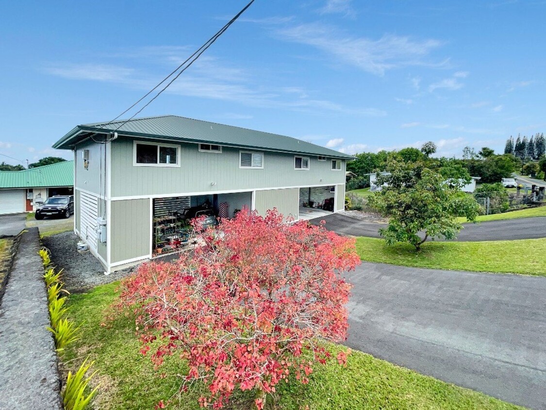 Foto principal - 2 BD 1BA Home on Iwalani Street