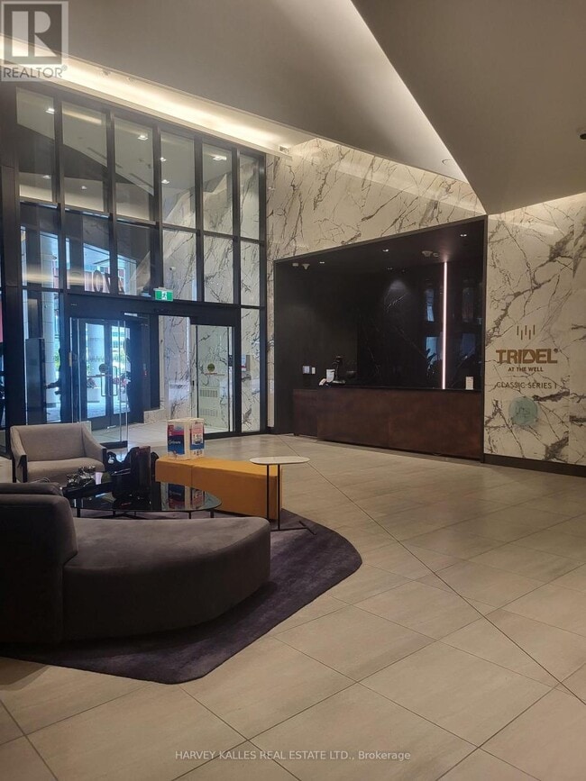 Building Photo - 470 Front St W