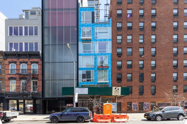 Building Photo - 255 Bowery