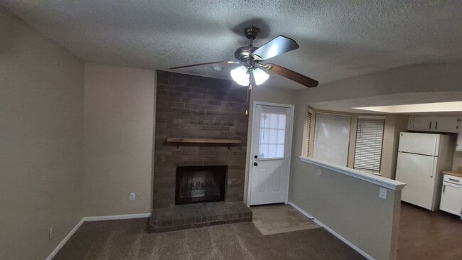 Building Photo - 6314 Cambridge Dr