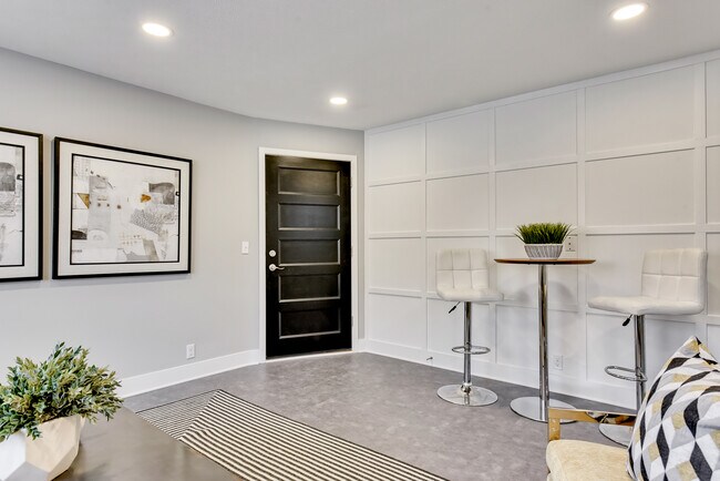 Foto del edificio - 4702 Wakeley St
