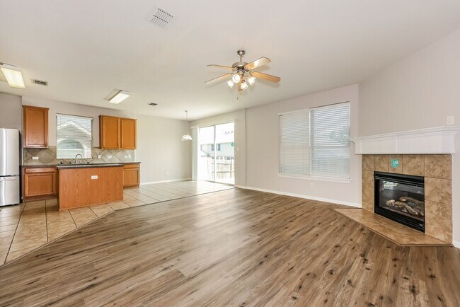 Building Photo - 3608 Pendery Ln