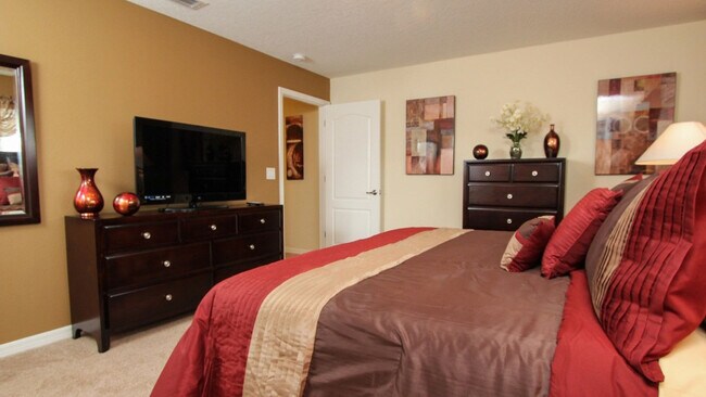 Foto del edificio - 3043 Beach Palm Ave