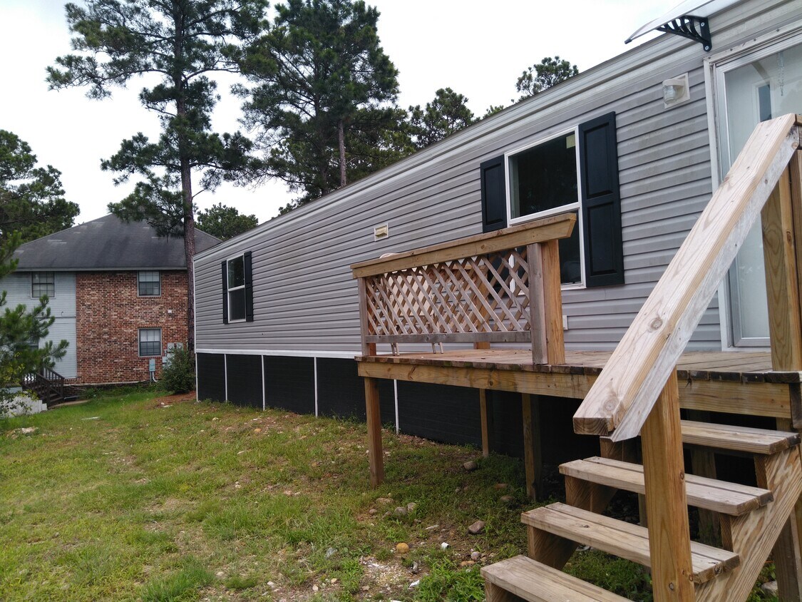 Foto principal - 828 E Hwy 71