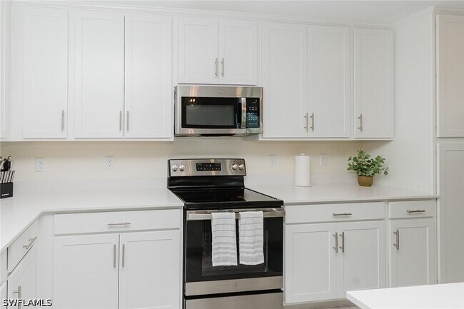 Building Photo - 5835 Double Eagle Cir