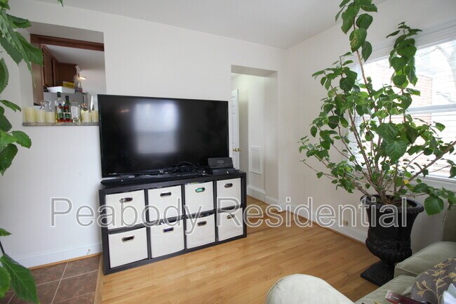 Foto del edificio - 1724 S Oakland St