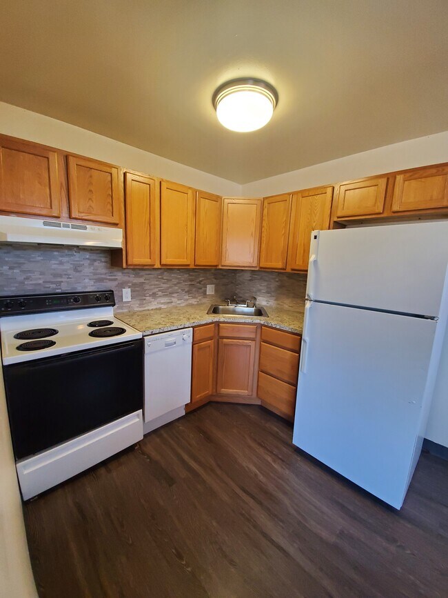 Building Photo - 9995 W 59th Pl
