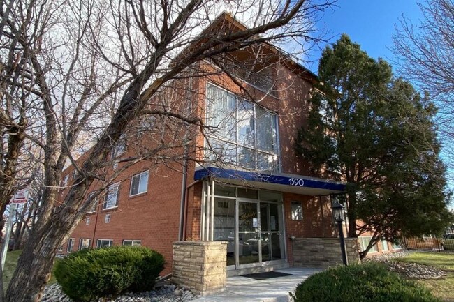 Building Photo - 1590 Wolff St
